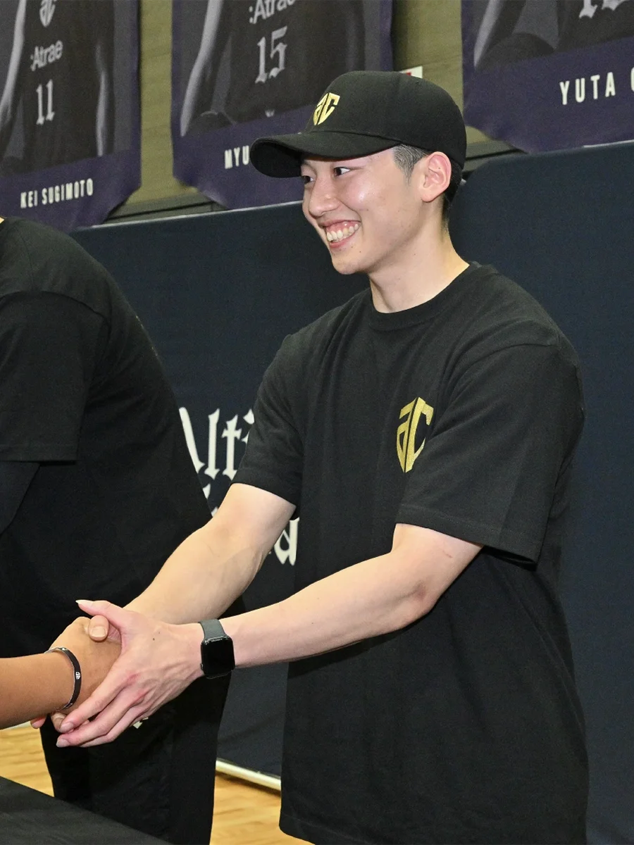 BOOTH E MEET&GREET AREA