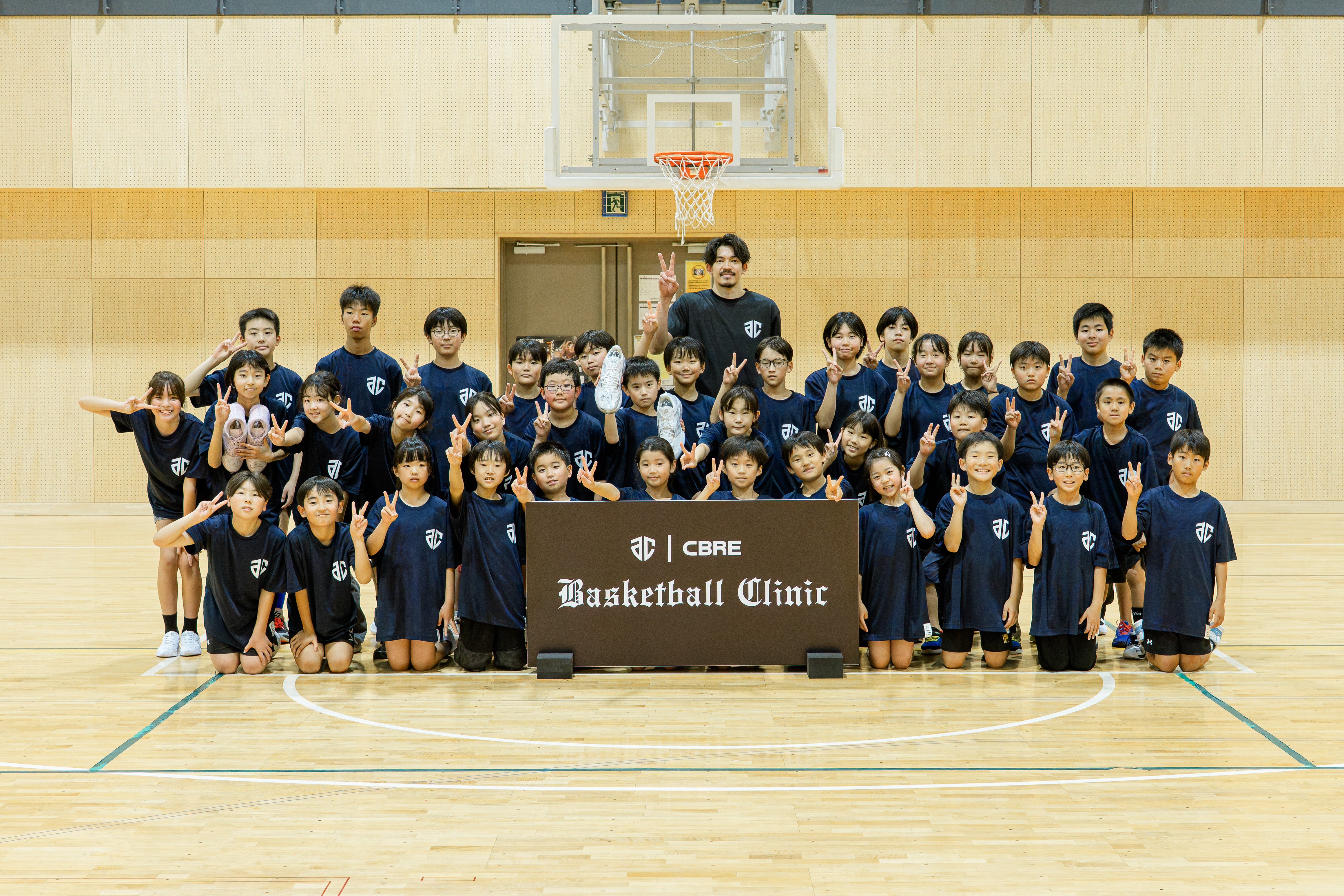 CBRE presents バスケットボールクリニック実施のご報告